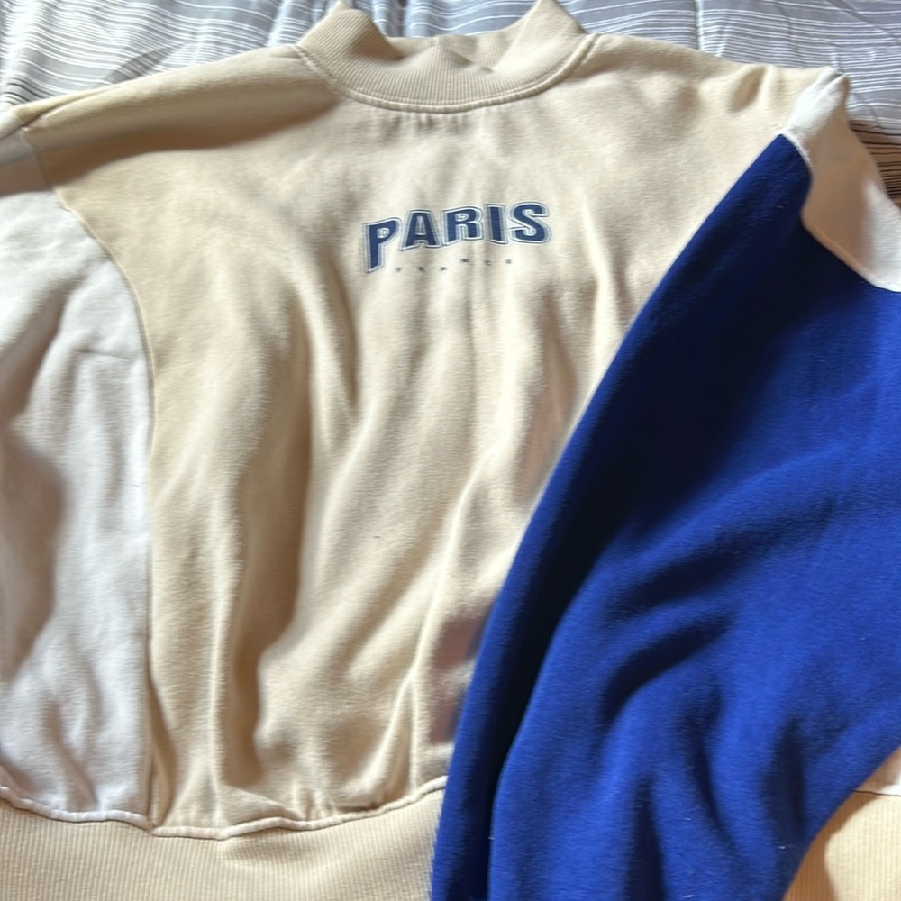 Paris sweater